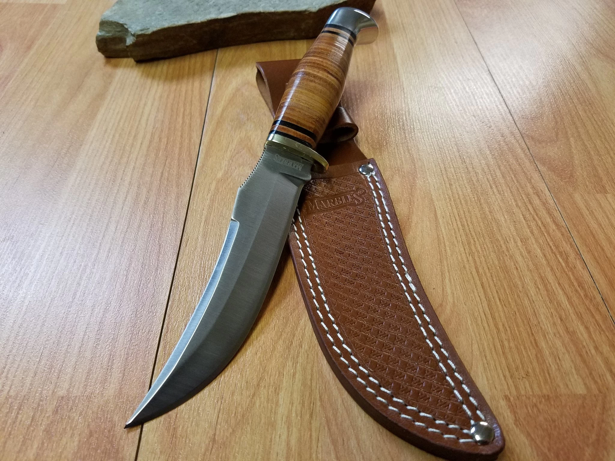 Marbles Skinner 9.75" Fixed Hunting Knife With Leather Belt Sheath - 397 7 Marbles Skinner 9.75" Fixed Hunting Knife With Leather Belt Sheath - 397 - Image 5