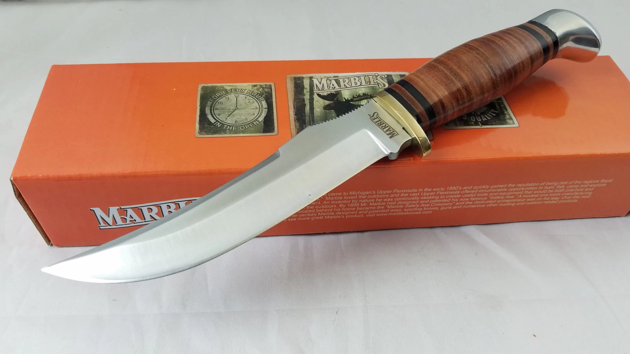 Marbles Skinner 9.75" Fixed Hunting Knife With Leather Belt Sheath - 397 4 Marbles Skinner 9.75" Fixed Hunting Knife With Leather Belt Sheath - 397 - Image 2