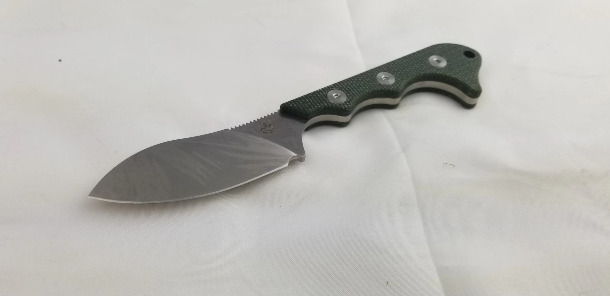 QSP Knives Neckmuk Green Micarta D2 Steel Fixed Blade Neck Knife W/ Sheath 125F 4 QSP Knives Neckmuk Green Micarta D2 Steel Fixed Blade Neck Knife W/ Sheath 125F - Image 2
